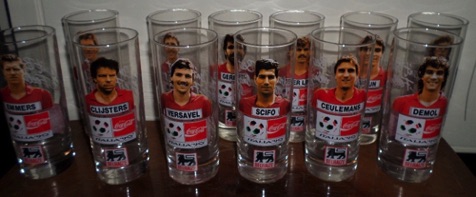 320467 € 50,00 coca cola glas set van 12 Voetbalspelers Belgie italia 90.jpeg